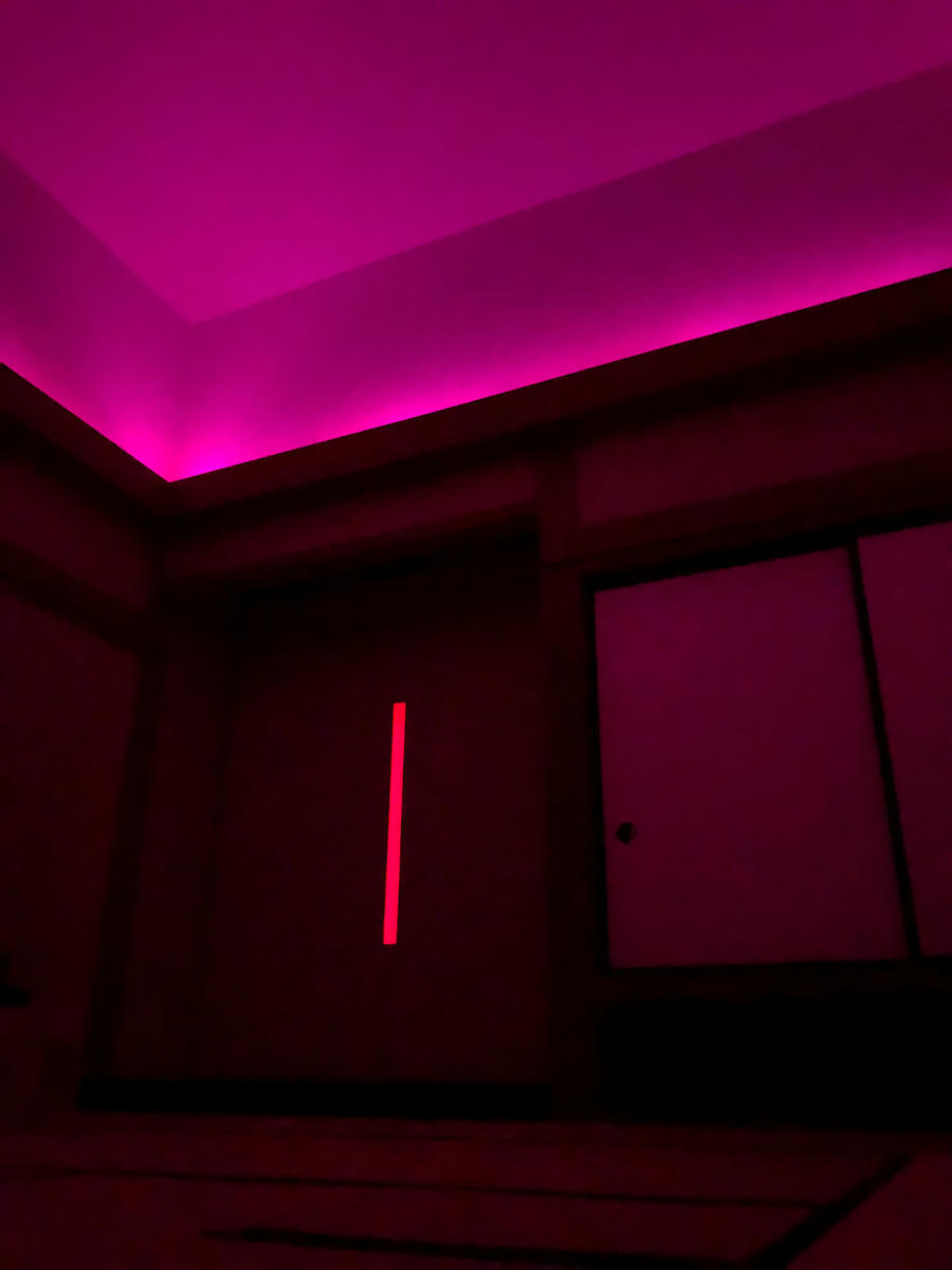 光之館 Outside In