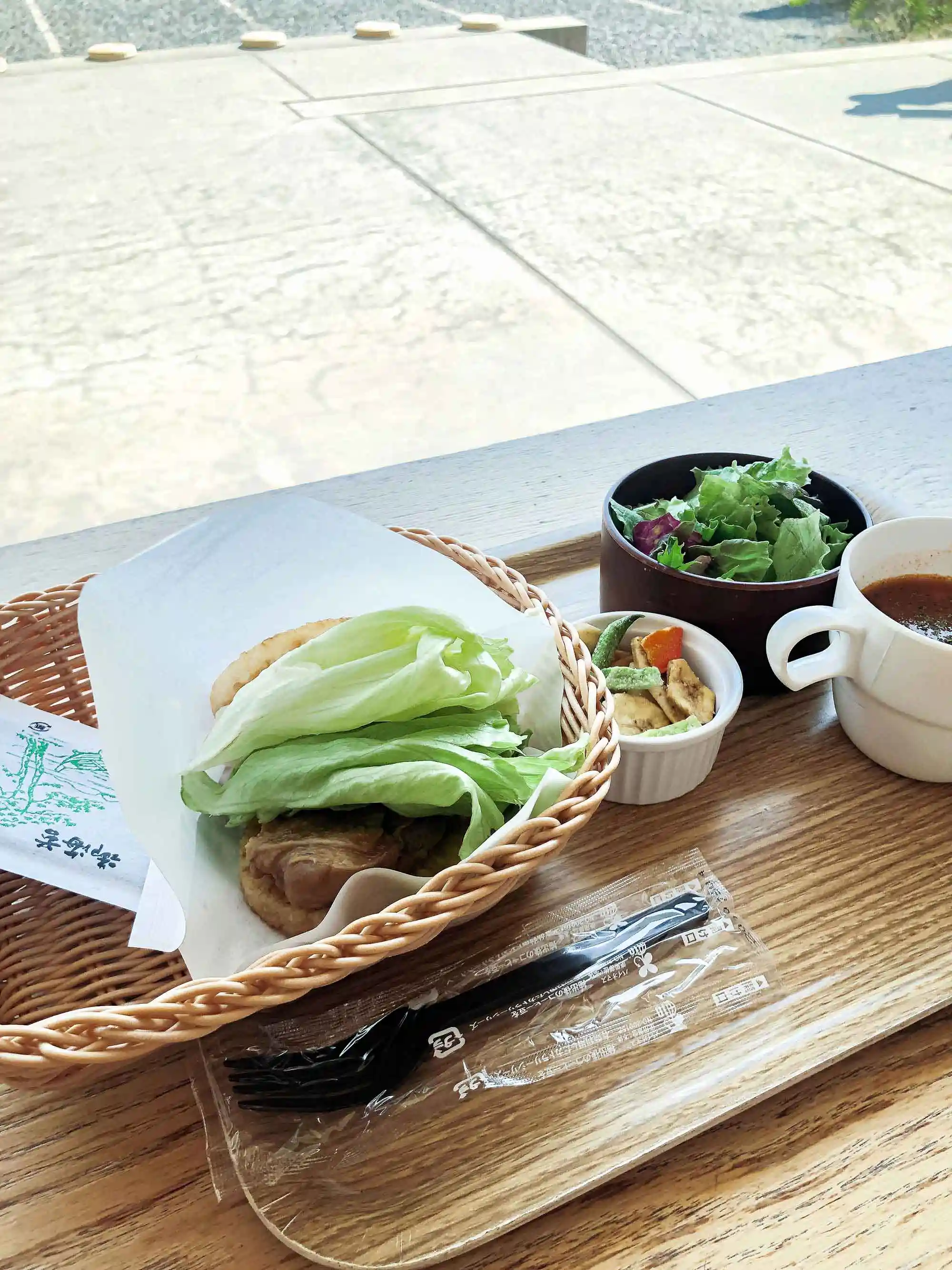 直島美食|瀨戶內海藝術祭 ——直島好吃的漢堡咖喱飯咖啡廳 - 第12張圖 直島-美食