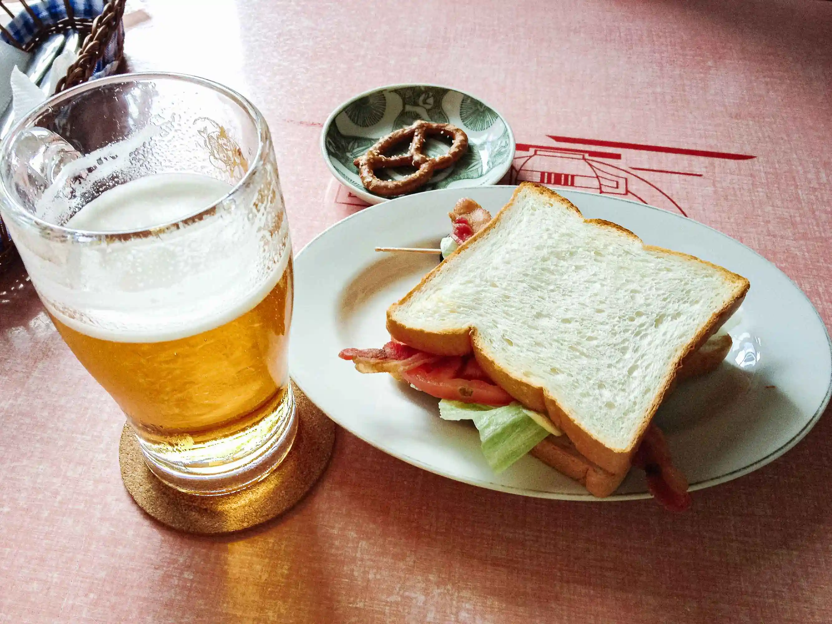 Cafe Salon Nakaoku 直島-美食