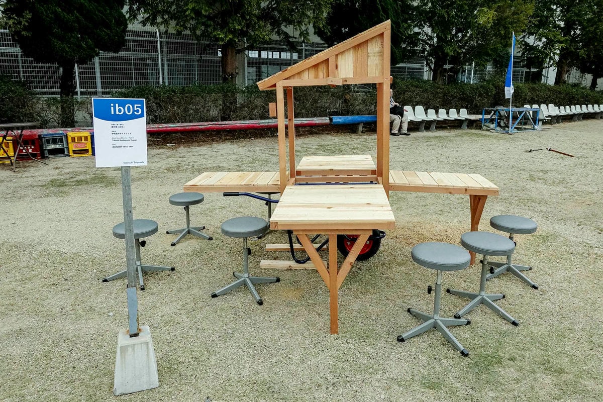 貨攤巡遊
